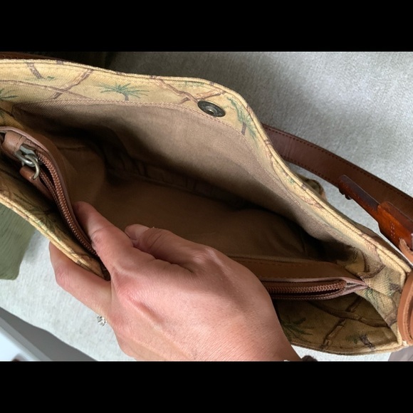 Fossil Palm Tree Shoulder Purse - Picture 10 of 13